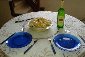 Macarrão com brócolis e creme branco