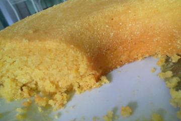 Bolo de milho verde em lata