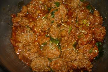 Bolinha de carne moída
