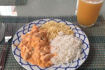 Estrogonofe de frango com milho