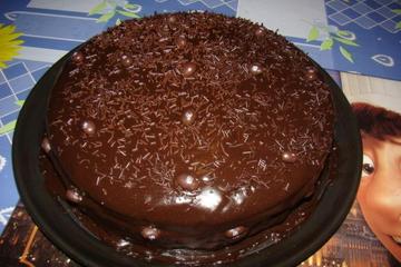 Bolo brigadeiro de chocolate