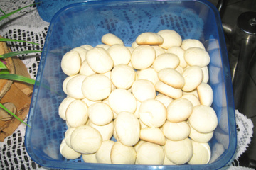 Sequilhos de leite condensado