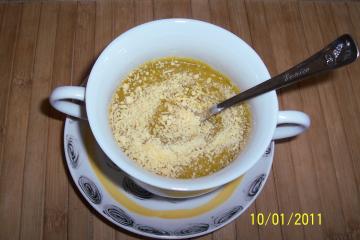 Sopa purê de abóbora cabotiá