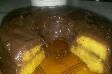 Bolo de cenoura com brigadeiro mole