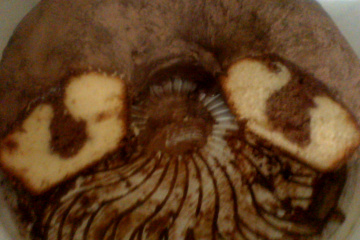 Bolo poetisa século XXI (cobertura de chocolate)