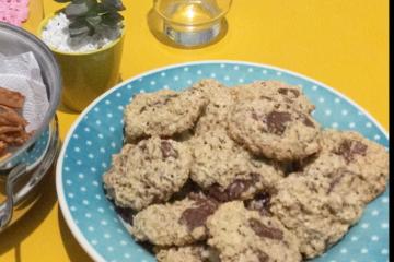 Biscoito de aveia com gotas de chocolate