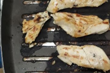 Peito de frango grelhado deliciosamente diferente