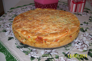 Torta de frios com legumes