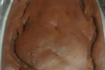 Bolo de cacau e biomassa de banana verde