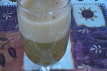 Suco de couve com cenoura e laranja