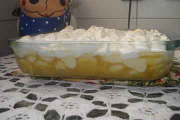 Doce de banana com creme
