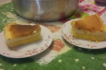 Bolo de fubá cremoso