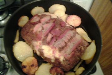 Rocambole de carne moída