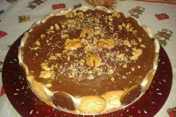 Torta cremosa de nozes