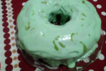 Bolo de gelatina de limão