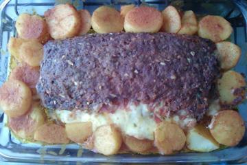 Rocambole de carne moída