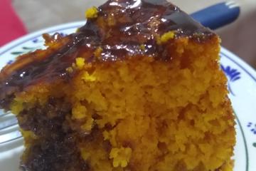 Bolo de cenoura cozida