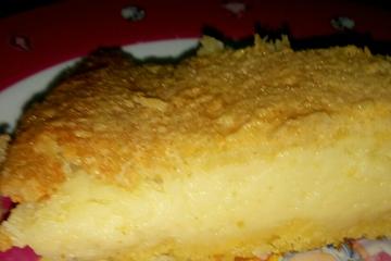 Bolo de fubá cremoso
