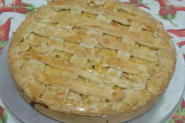 Empadão de frango com catupiry