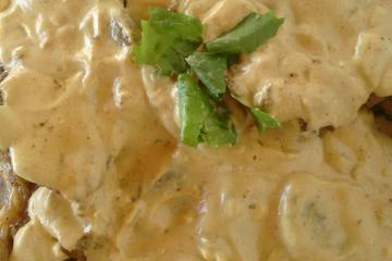 Bife ao molho de mostarda