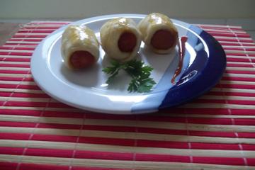 Delicioso mini cachorro quente de forno