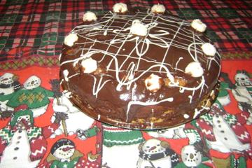 Bolo de cenoura com cobertura de ganache
