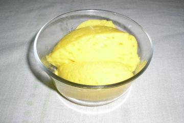 Mousse barata, natural, e light de manga