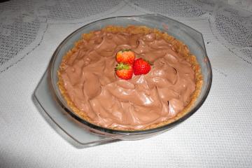 Torta de morango com chantilly de chocolate