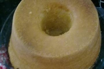 Bolo de coco com leite condensado