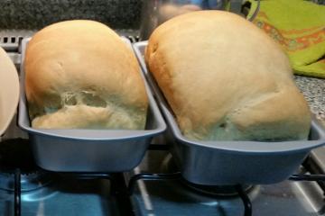 Pão caseiro com fermento biológico