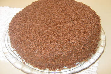 Bolo de cenoura recheado