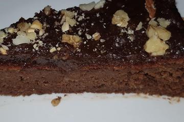 Bolo de banana com cacau, aveia e castanhas