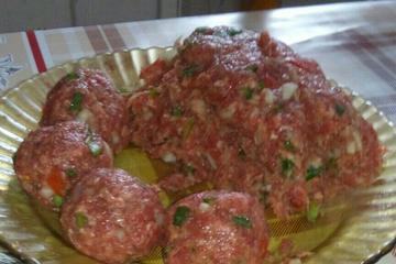 Almôndegas da zaninha