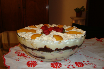 Pavê de chocolate com morangos