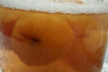 Doce de pêssego na panela de pressão