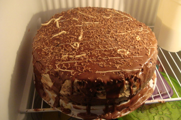 Bolo trufado de brigadeiro branco e preto