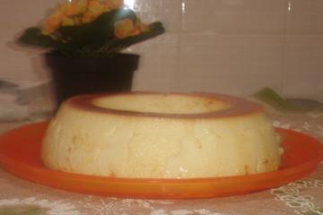 Pudim delicioso de coco