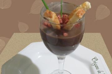 Caldo cremoso de feijão preto