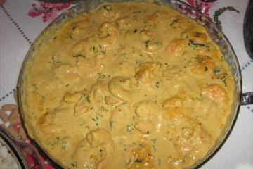 Camarões ao curry delicioso