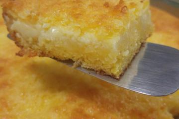 Bolo de fubá cremoso