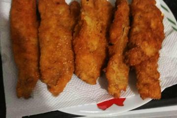Filé de peixe empanado