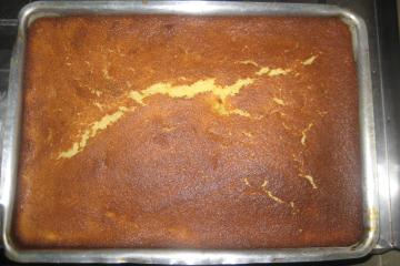 Bolo de fubá cremoso com queijo