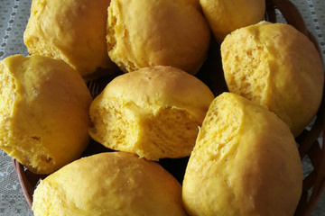 Pão de cenoura com quinoa e linhaça