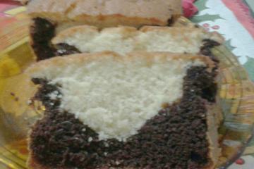 Bolo mesclado de chocolate