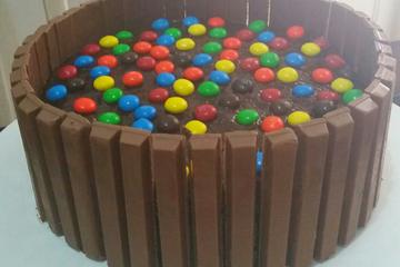 Bolo de Kit Kat à minha moda