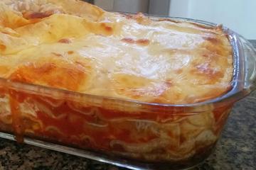 Lasanha de massa de pastel