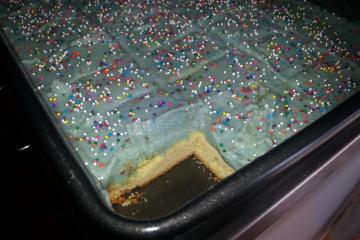 Biscoito de manteiga na assadeira (Sugar Cookie Squares)