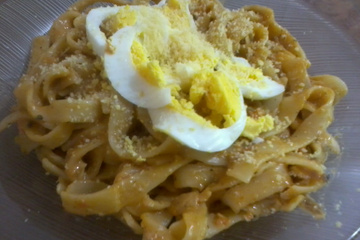 Macarronada de sardinha e molho branco