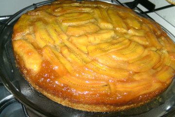 Torta de banana caramelizada