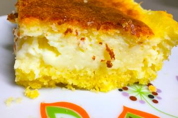 Bolo de fubá cremoso